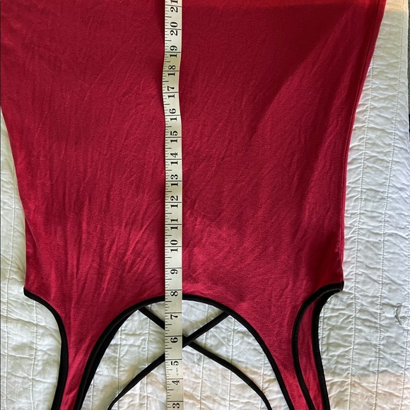 Victorias Secret pink and black loose fit comfortable tank top - Picture 12 of 12